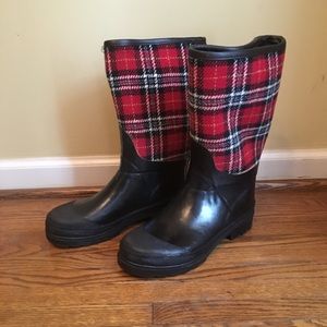 Plaid Rain Boots ☔️💦